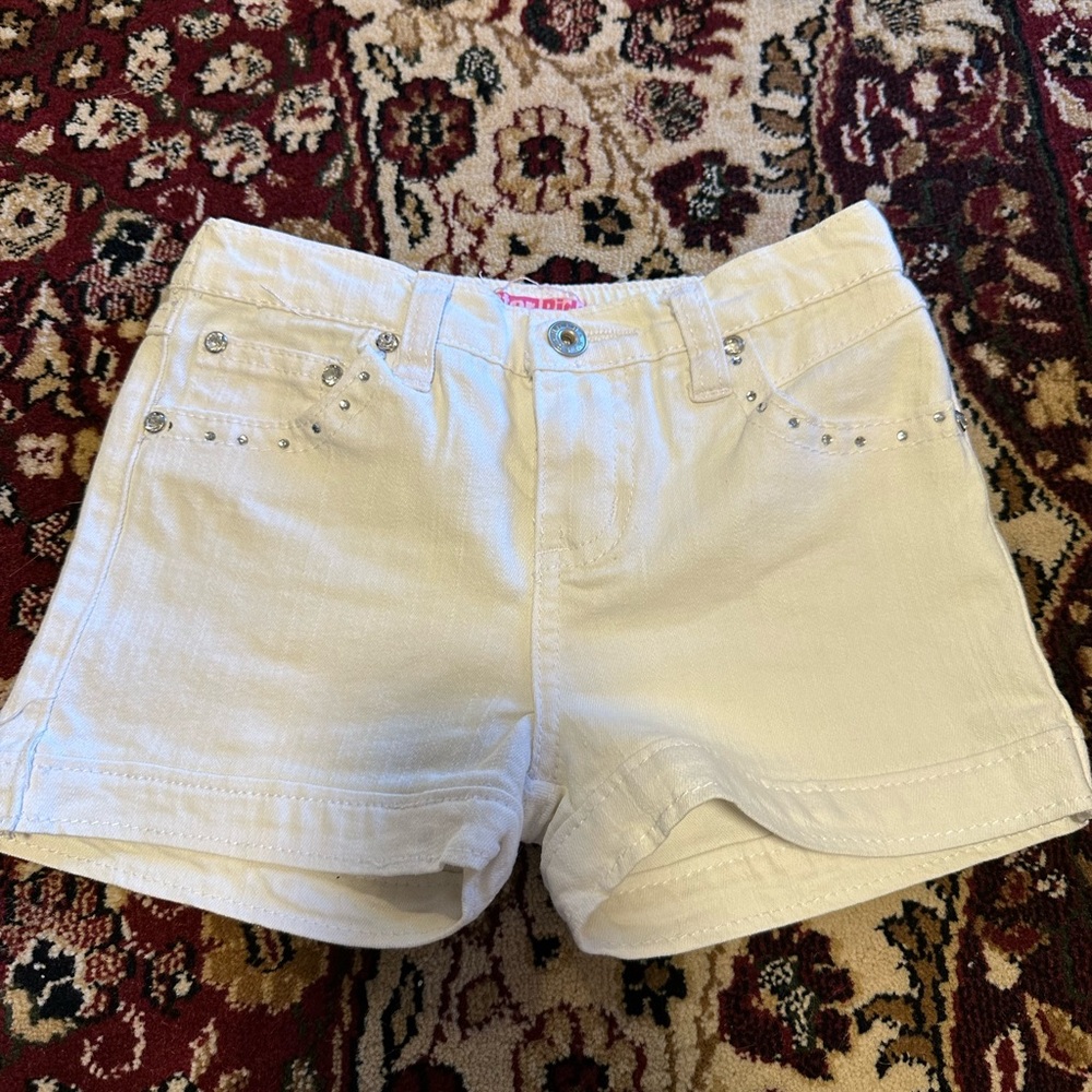 White shorts for girls